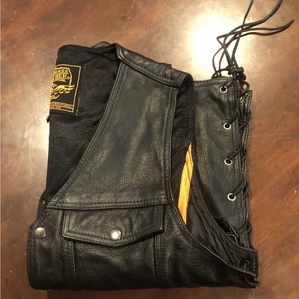 Milwaukee Leather Men's Black Straight Bottom Side Lace Vest, XL